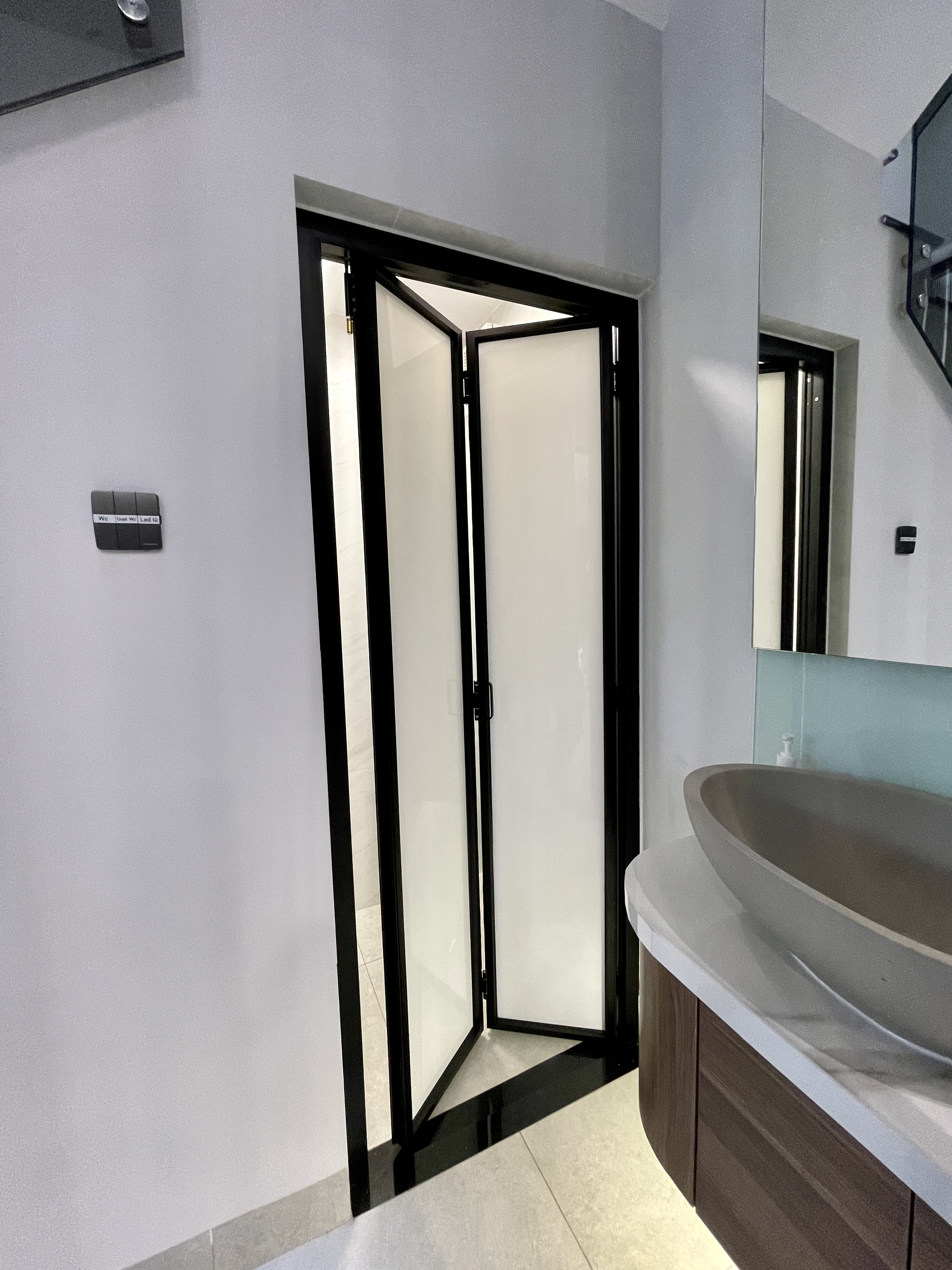 Cửa xếp trượt hệ Slim siêu mỏng: Giải pháp
